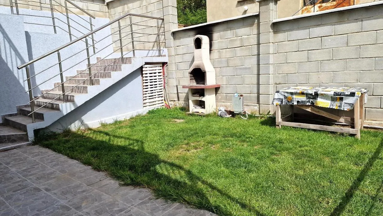 Lola Seaview Guest House. Уютный Домик В Варне فارنا فيلة