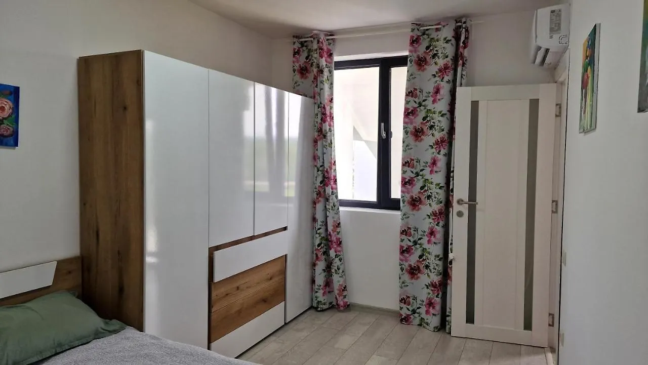 Lola Seaview Guest House. Уютный Домик В Варне فارنا فيلة